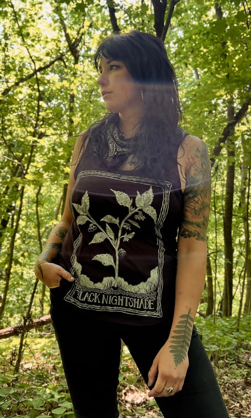Image of SOVRIN X FORAGERCHEF BLACK NIGHTSHADE SIDE SLIT TANK