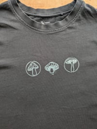 Image 4 of The network tee - black