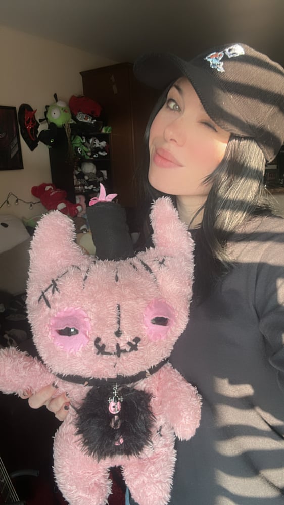 Image of Pink Tink Gibbie