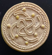 Image 1 of WW2 (Nazi Germany) Winter Relief of the German People Gold Pendant Donation Badge