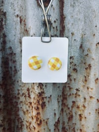 15mm Yellow Gingham Button Studs