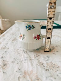 Image 5 of sugar and creamer set