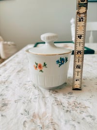 Image 6 of sugar and creamer set