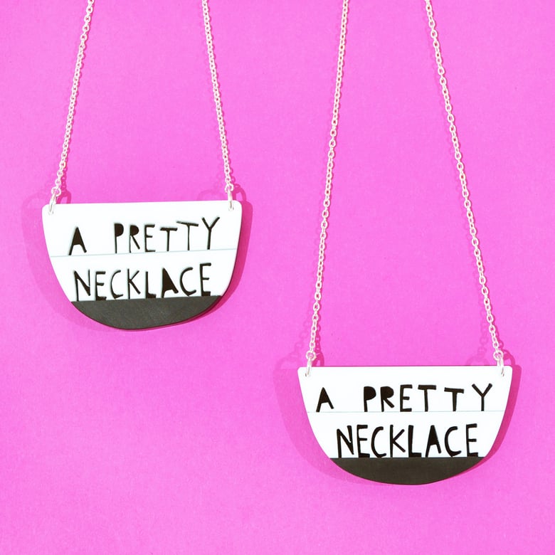 Image of A Pretty Necklace