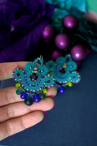 Image 4 of Mini Earrings - Peacock - Version 3 - Or