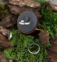Image 2 of Hammered ring, shiny finish