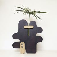 Image 5 of QAQTO - black with maroon patina