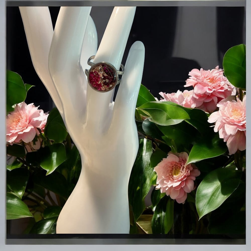 Image of Crushed Resin Rock Ring