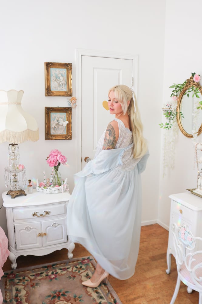 Image of Vintage 1960s Wendy Darling Union Made Two Piece Nightgown Set (Small)