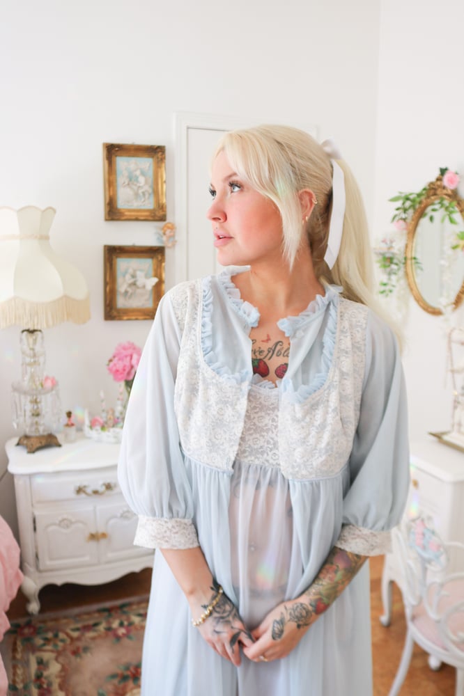 Image of Vintage 1960s Wendy Darling Union Made Two Piece Nightgown Set (Small)
