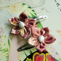 Sakura Tsumamizaiku Hair Clips