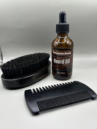 Image 5 of Men’s Beard Oil 
