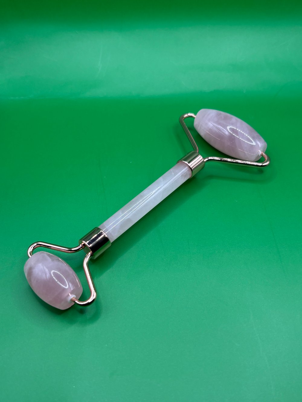 Image of Jade Stone Beauty Roller (Glow Naturally)