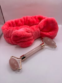 Image 7 of Jade Stone Beauty Roller (Glow Naturally)