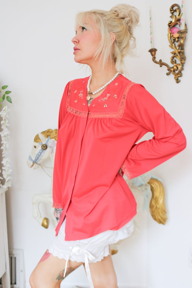Image of Vintage 1970s Shadowline Red Bed Jacket with Floral Embroidery Details (3 6 - Medium)