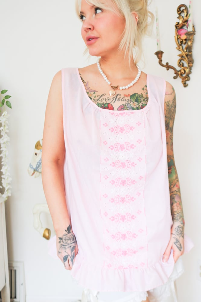 Image of  Vintage 1960s Movie Start Bubblegum Pink Sleep Shirt with Floral Embroidery (Medium)
