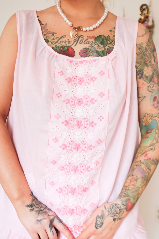 Image of  Vintage 1960s Movie Start Bubblegum Pink Sleep Shirt with Floral Embroidery (Medium)