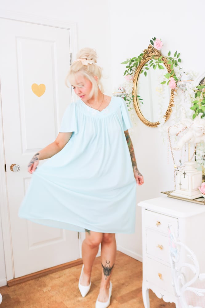 Image of NWTs Adorable Miss Elaine Cinderella Blue Nylon Nightgown (Large)