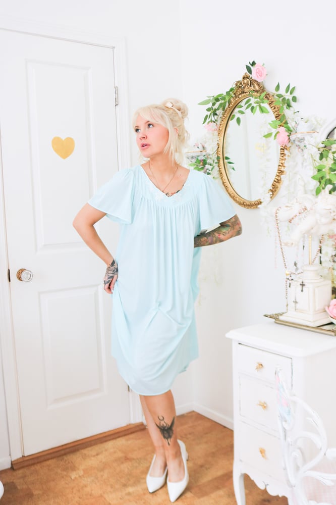 Image of NWTs Adorable Miss Elaine Cinderella Blue Nylon Nightgown (Large)