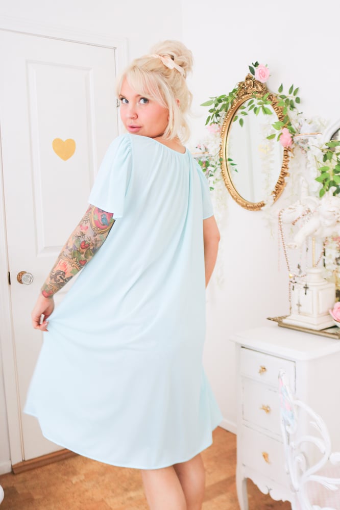 Image of NWTs Adorable Miss Elaine Cinderella Blue Nylon Nightgown (Large)
