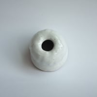 Image 2 of Donut Chasen Holder - White C