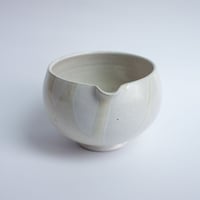 Image 2 of Matcha Bowl with Spout - White Haze