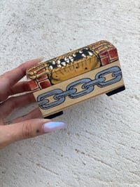 Image 2 of Creepy Lurker box