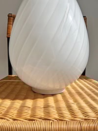Image 6 of GRAN LÁMPARA DE MESA EGG DE MURANO XL, AÑOS 60