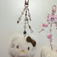 Image 3 of hellokitty keychains