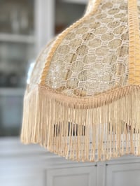 Image 2 of Suspension vintage à franges - années 70