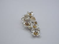 Image 12 of White Bouquet Hair Clip