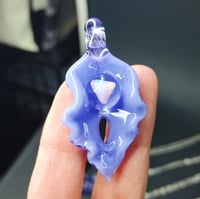 Vulva opal pendant 