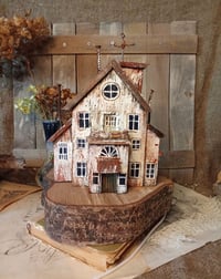 Image 1 of Big interior house