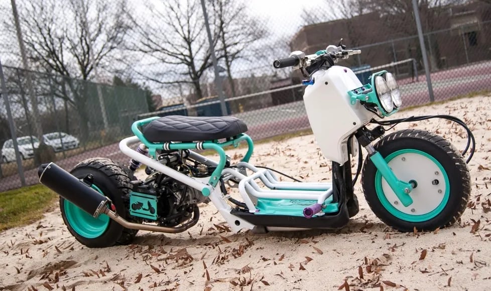 MOJO CUSTOMS: HONDA RUCKUS GET 49cc BOLT ON FATTY MOUNT (7 inch offset)