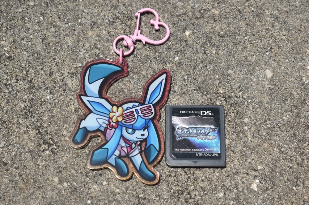 Beach-Style Glaceon Acrylic Keychain