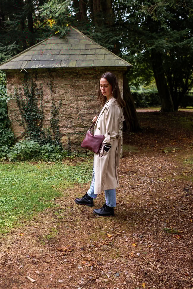 Burgundy: Classic Cross Body Bag 