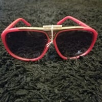 Image 3 of LV Sunglasses Red 2023