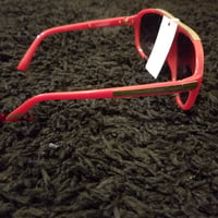 Image 6 of LV Sunglasses Red 2023