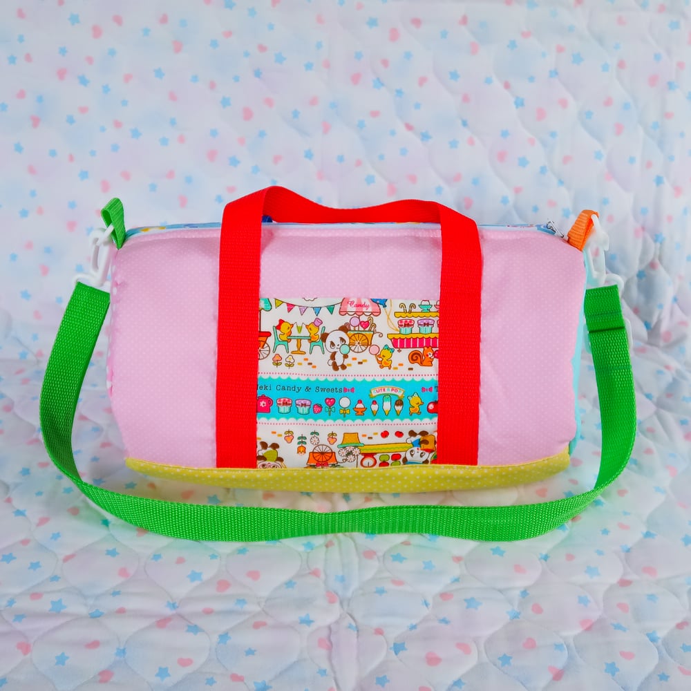 Round Duffle Bag: 11
