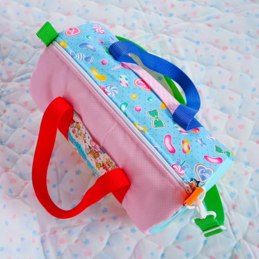 Round Duffle Bag: 11