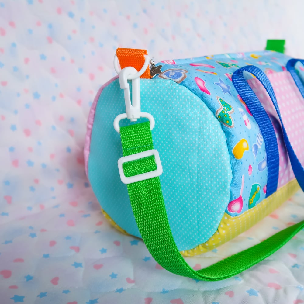Round Duffle Bag: 11