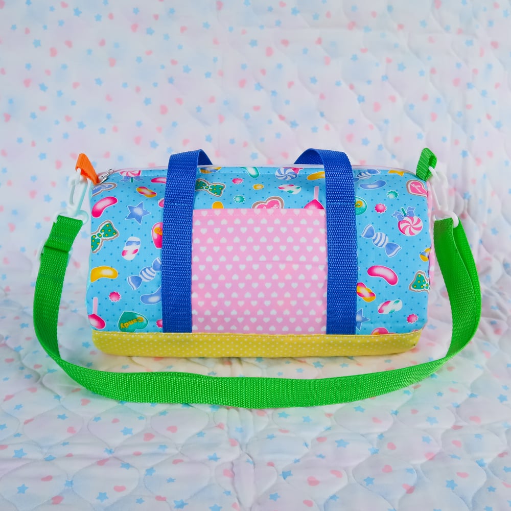 Round Duffle Bag: 11