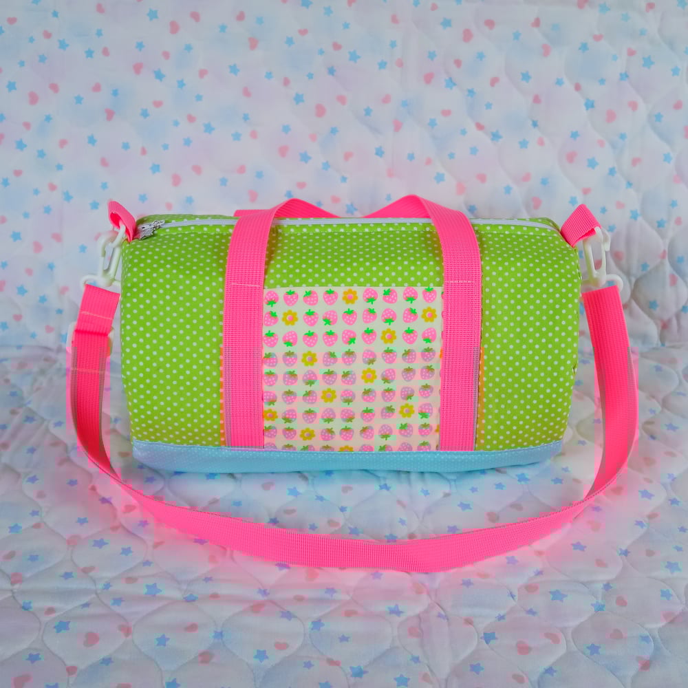 Round Duffle Bag: 12