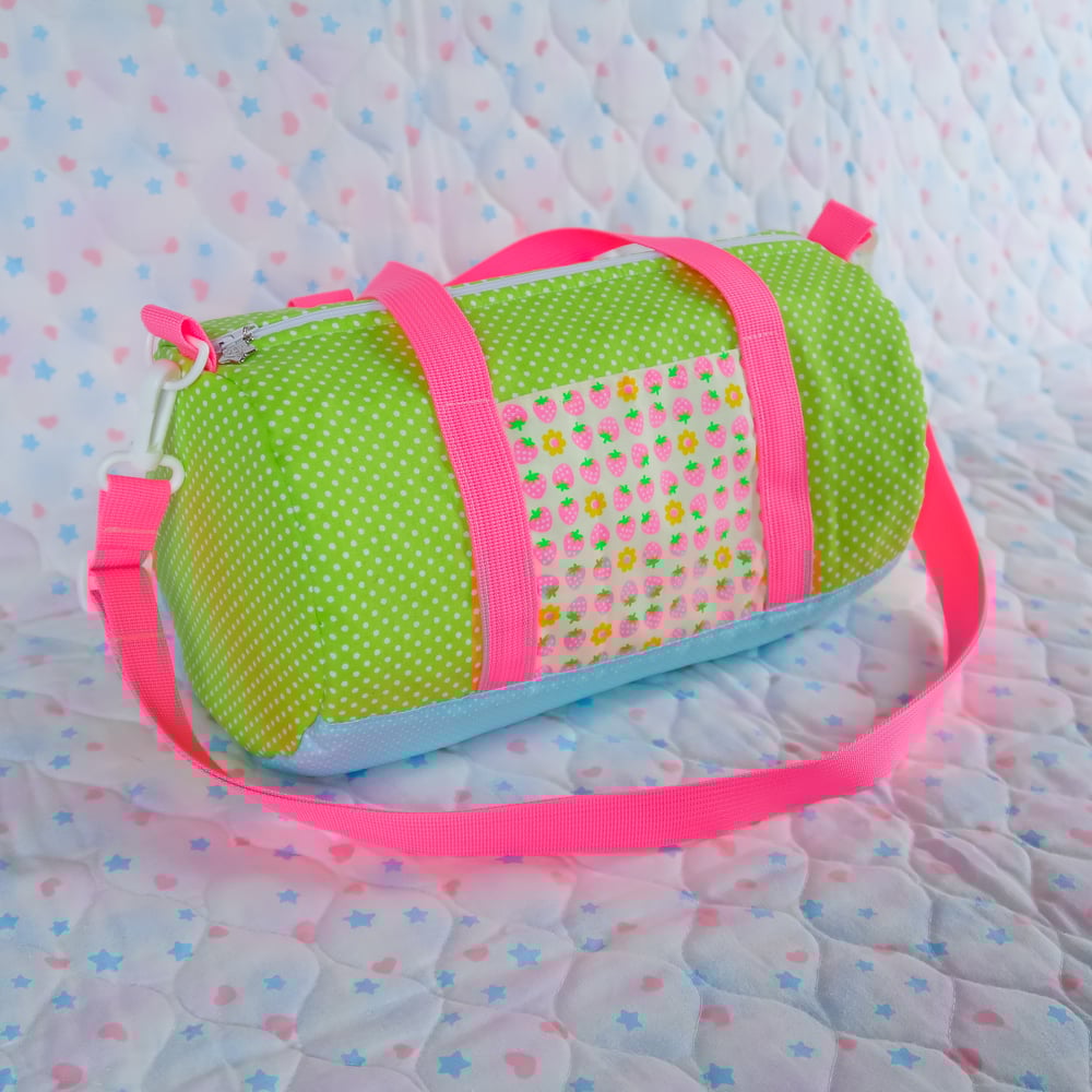 Round Duffle Bag: 12