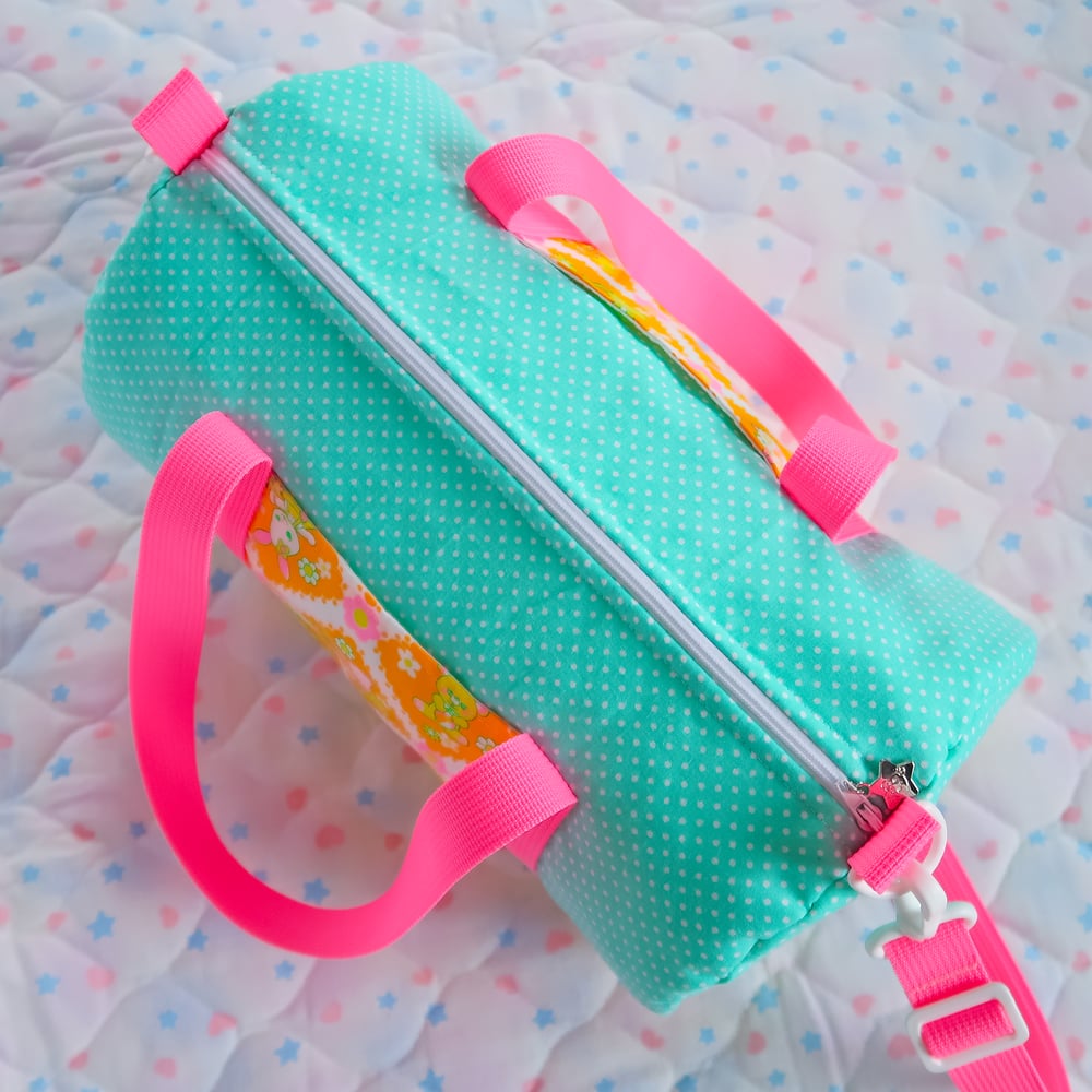 Round Duffle Bag: 13