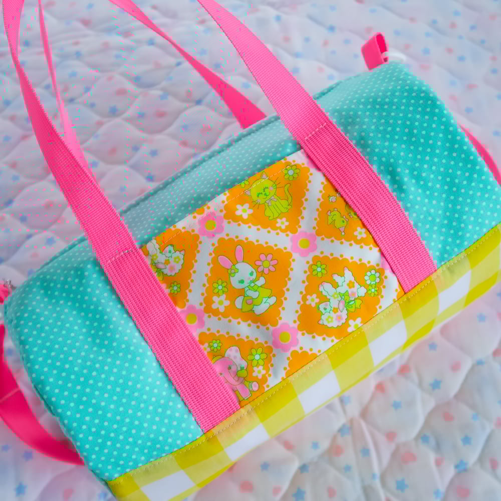 Round Duffle Bag: 13