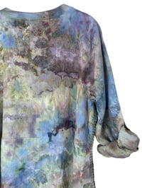 Image 9 of ♻️ UPCYCLED 2X Plus Linen Tunic Top in Soft Watercolor Ice Dye