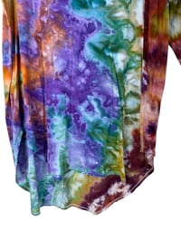 Image 5 of ♻️ UPCYCLED 1X/2X Plus Tunic Top in Bold Watercolor Ice Dye