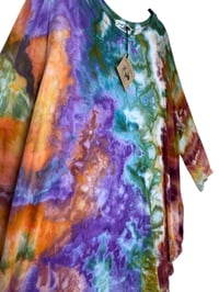 Image 7 of ♻️ UPCYCLED 1X/2X Plus Tunic Top in Bold Watercolor Ice Dye