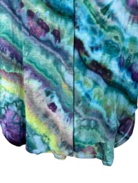 Image 4 of ♻️ UPCYCLED L Slub Knit Tunic Tee in Cool Agate Ice Dye